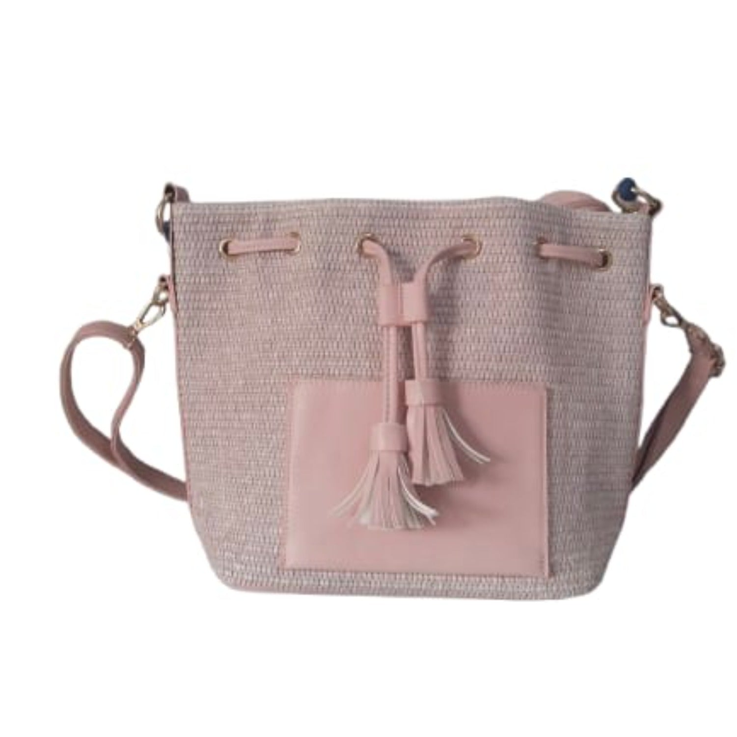 Precioso bolso bandolera en color rosa empolvado, perfecto para complementar cualquier look y ocasión.