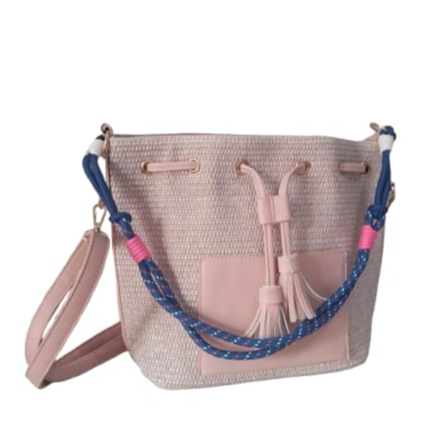 Precioso bolso bandolera en color rosa empolvado, perfecto para complementar cualquier look y ocasión.